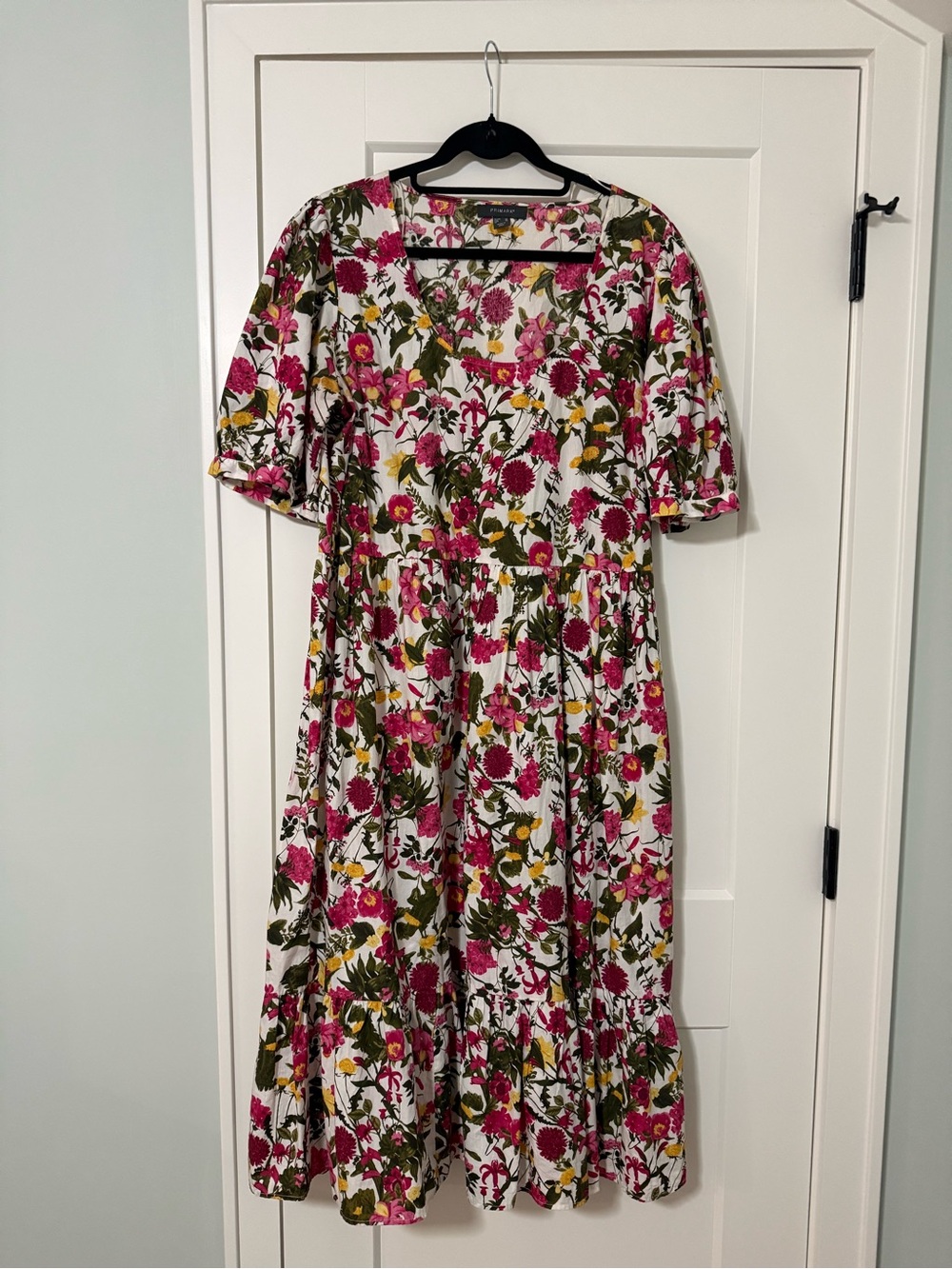 Tiered Floral Midi Dres